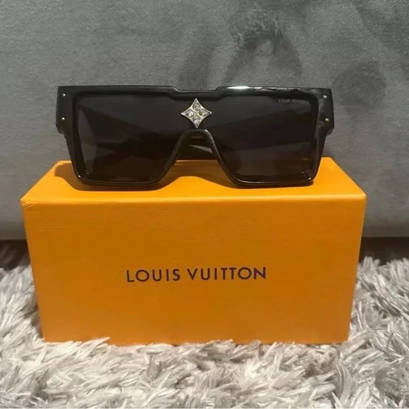 Louis Vuitton Black Oversized Shield Sunglasses Louis Vuitton Black Oversized Shield Sunglasses main image 3